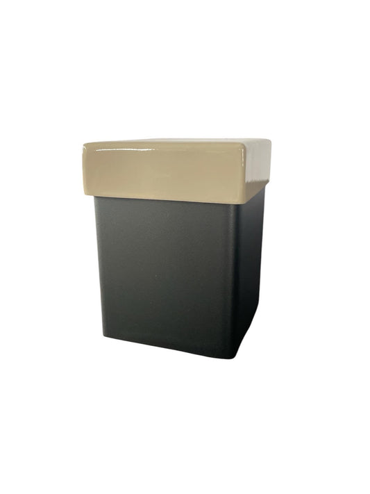 3x3x4 Urn