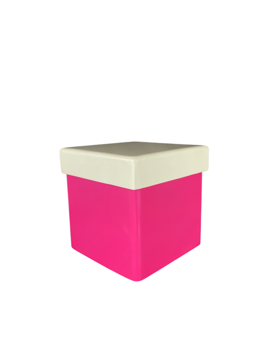 4x4x4 Urn