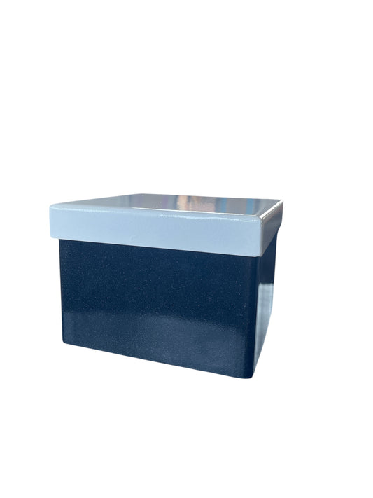 6x6x5 Urn